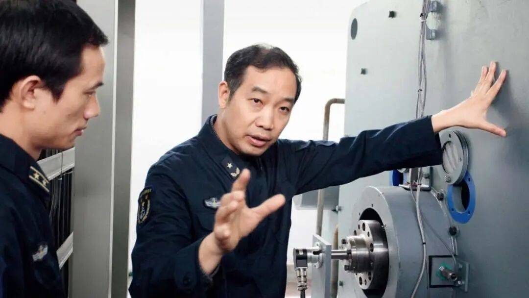 大国重器：福建舰与电磁弹射技术